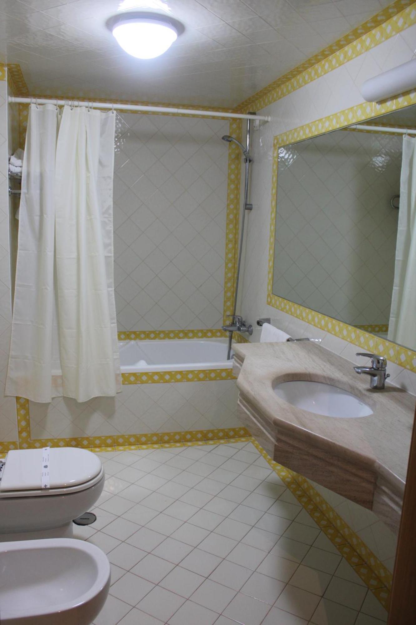 Hotel Francis Бежа Экстерьер фото